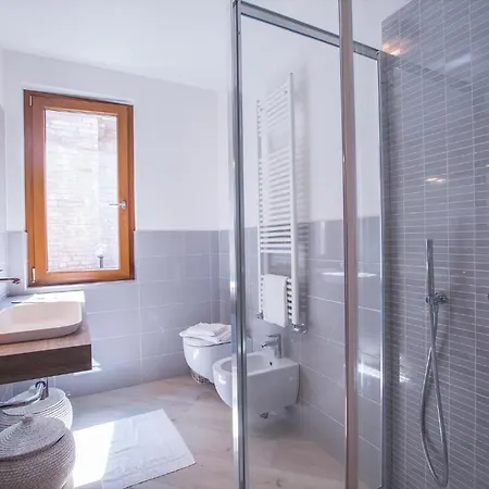 Sleeps 10 Pool Air Con Villa Menaggio