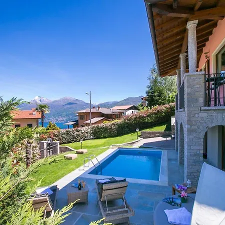 Sleeps 10 Pool Air Con Villa