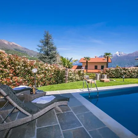 Sleeps 10 Pool Air Con Villa *